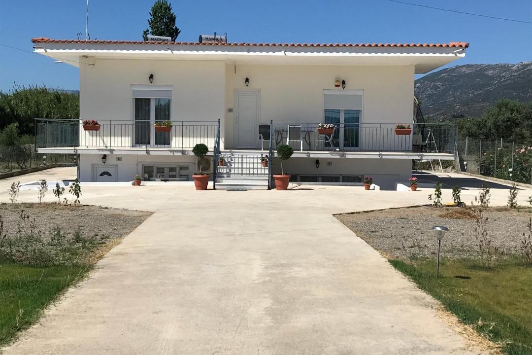 Photo of Others in Amarinthos