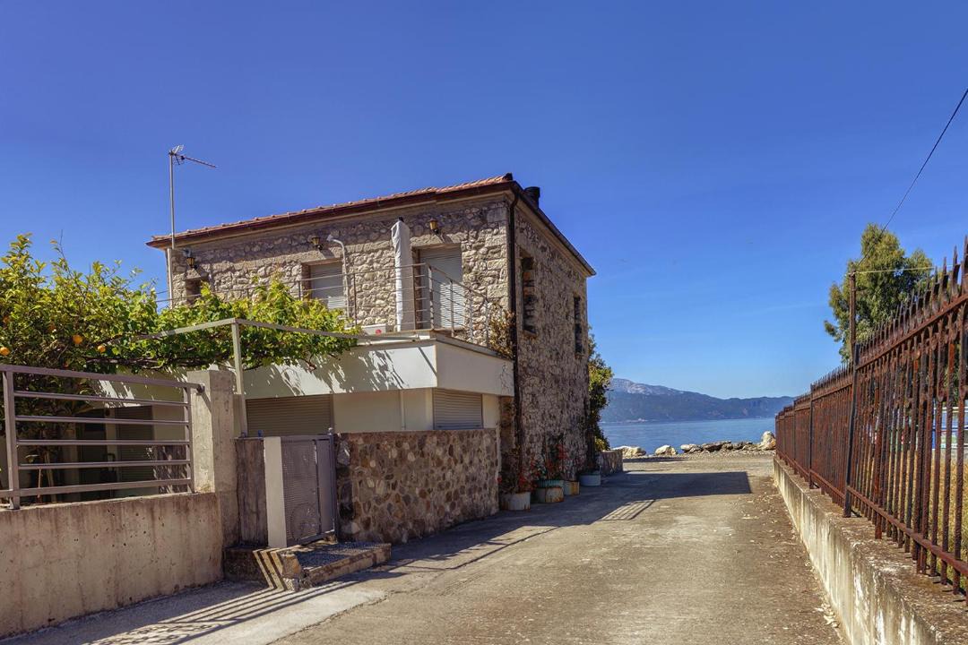 Photo of Buildings in Dorida
