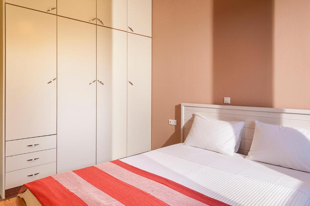 Photo of Bedroom in Stalos