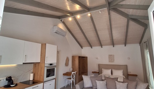 Loft, Partial Sea View