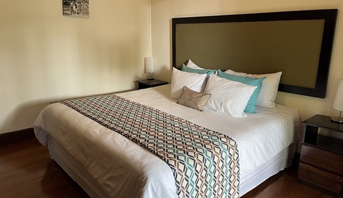 Superior Room, Mountain View