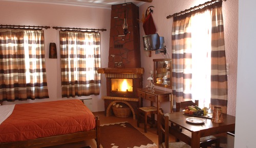 Classic Double Room, Fireplace