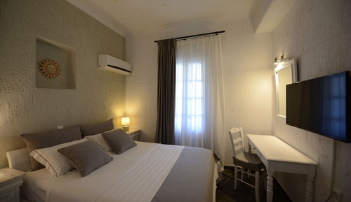 Deluxe Apartment, 2 Bedrooms, Sea View (Fokos)