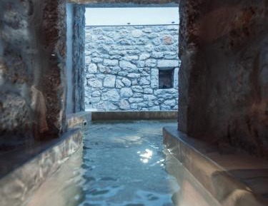 Signature Suite with Outdoor Heated Tub
