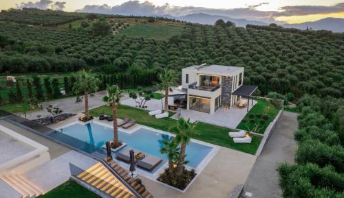 Villa with Private Pool