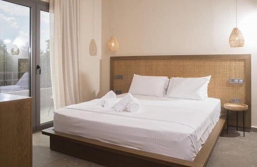 Akovitika Villa | ISholidays Kalamata Elaia Grove Villas