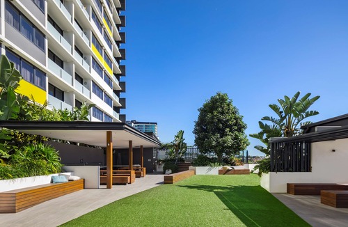 Hamilton Hotel | Alcyone Hotel Residences