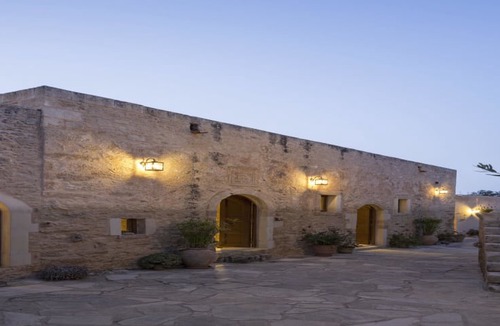 Kapsaliana Hotel | Kapsaliana Village Hotel