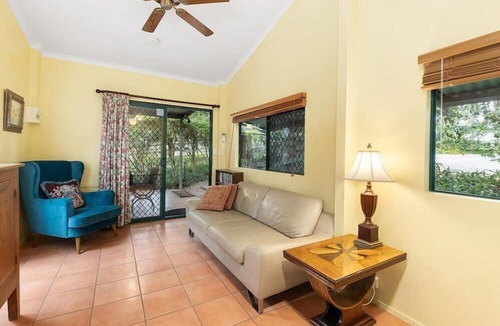 Cooran Cottage | Rosecliffe Cottage Cooran