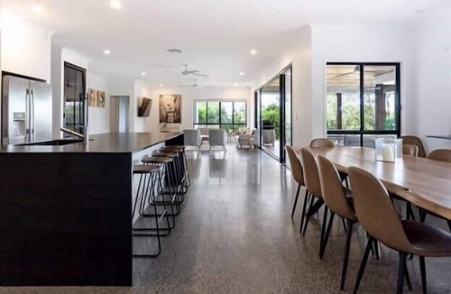Ninderry House | Skybolt Escape - Heated Pool, Pet on app