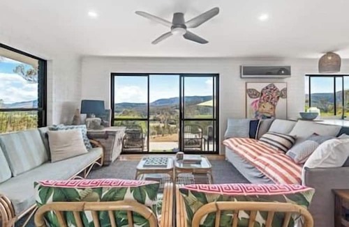 Kidaman Creek Other | Luxe Farmstay, 10 mins Mapleton, Incredible View!