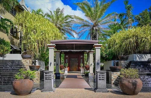 Westcourt Apartment | Bliss - 9 Pools, BBQ and Gym
