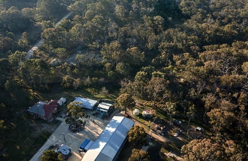 Pozieres Cottage | Relaxing Cottage adjacent to Donnellys Castle Dog-friendly! Close to Stanthorpe