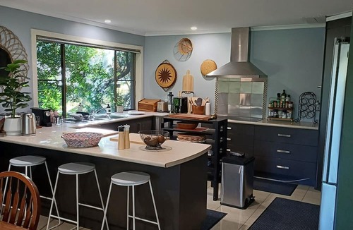 Tannum Sands Apartment | Beautifully appointed Riverside Apartment with views near to river and beach.