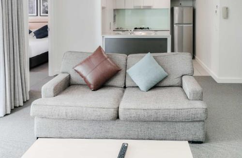Brisbane Central Business District Apartment | Amazing 1B1B Apt w/Pool, Gym, Sauna